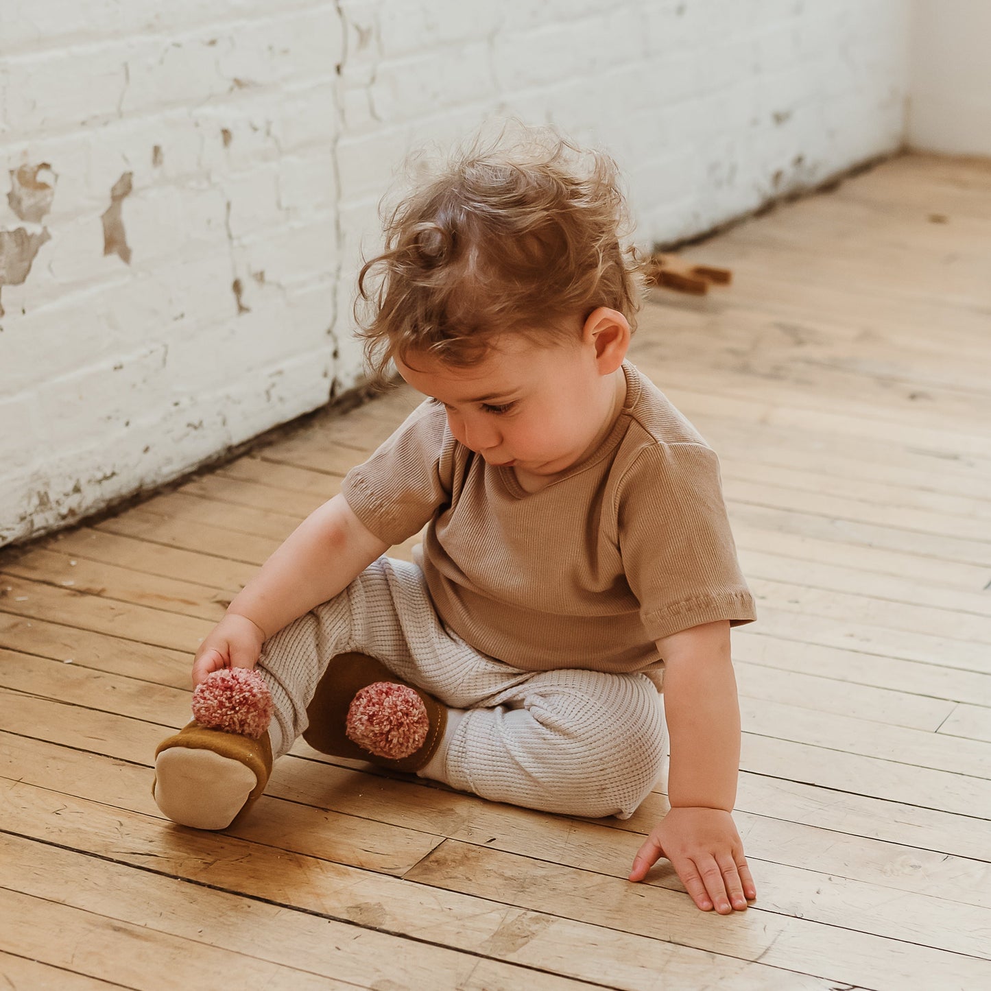 pompom shoes - cream