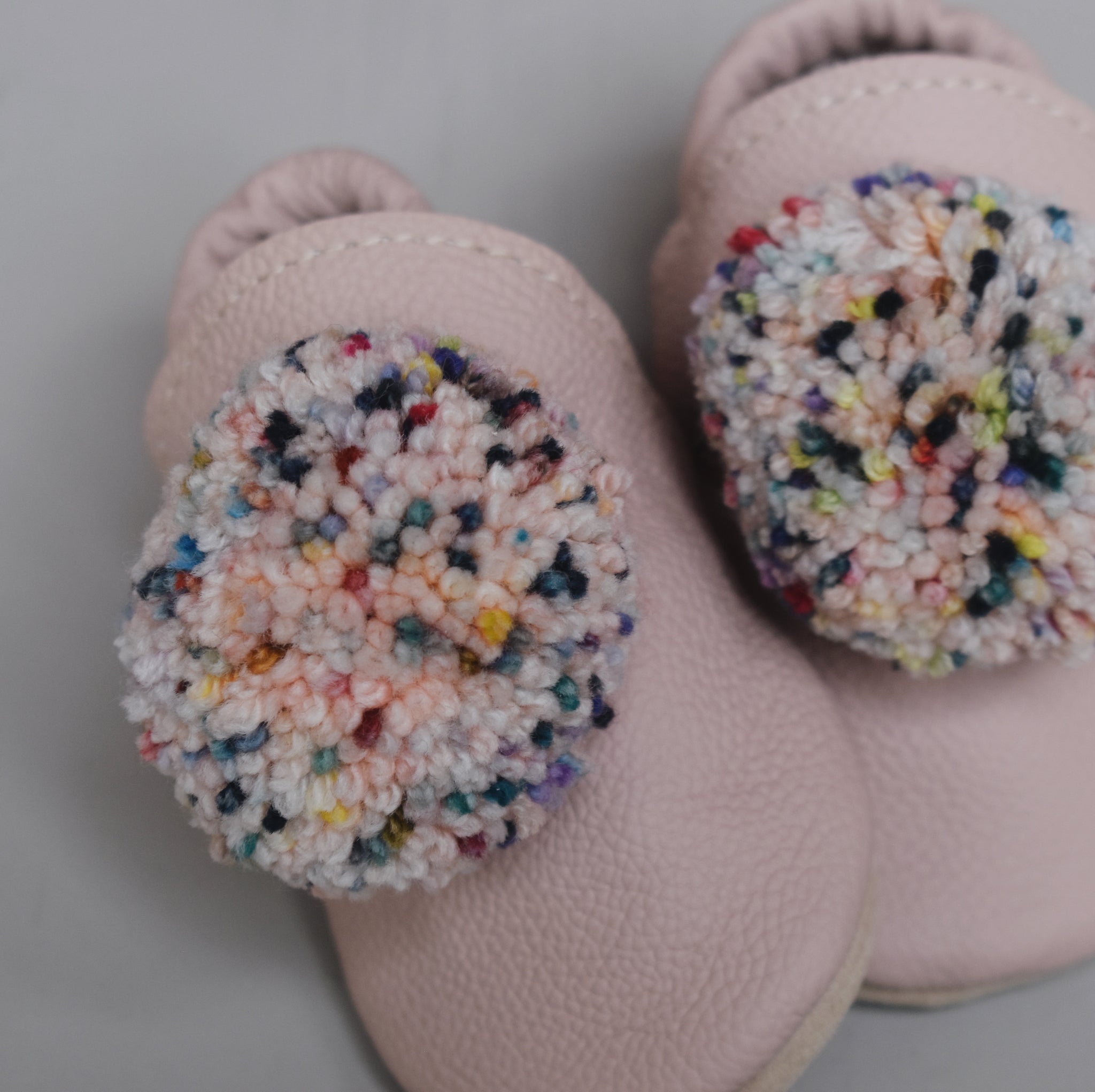 Leather Pompom Shoes - pink no.02