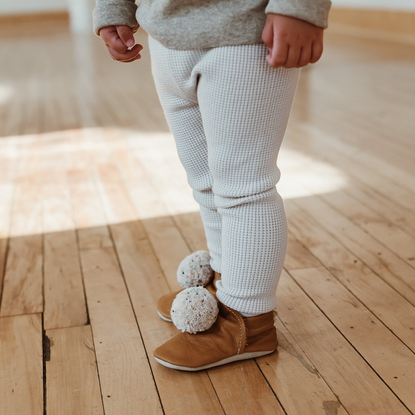 Leather Pompom Shoes - pink