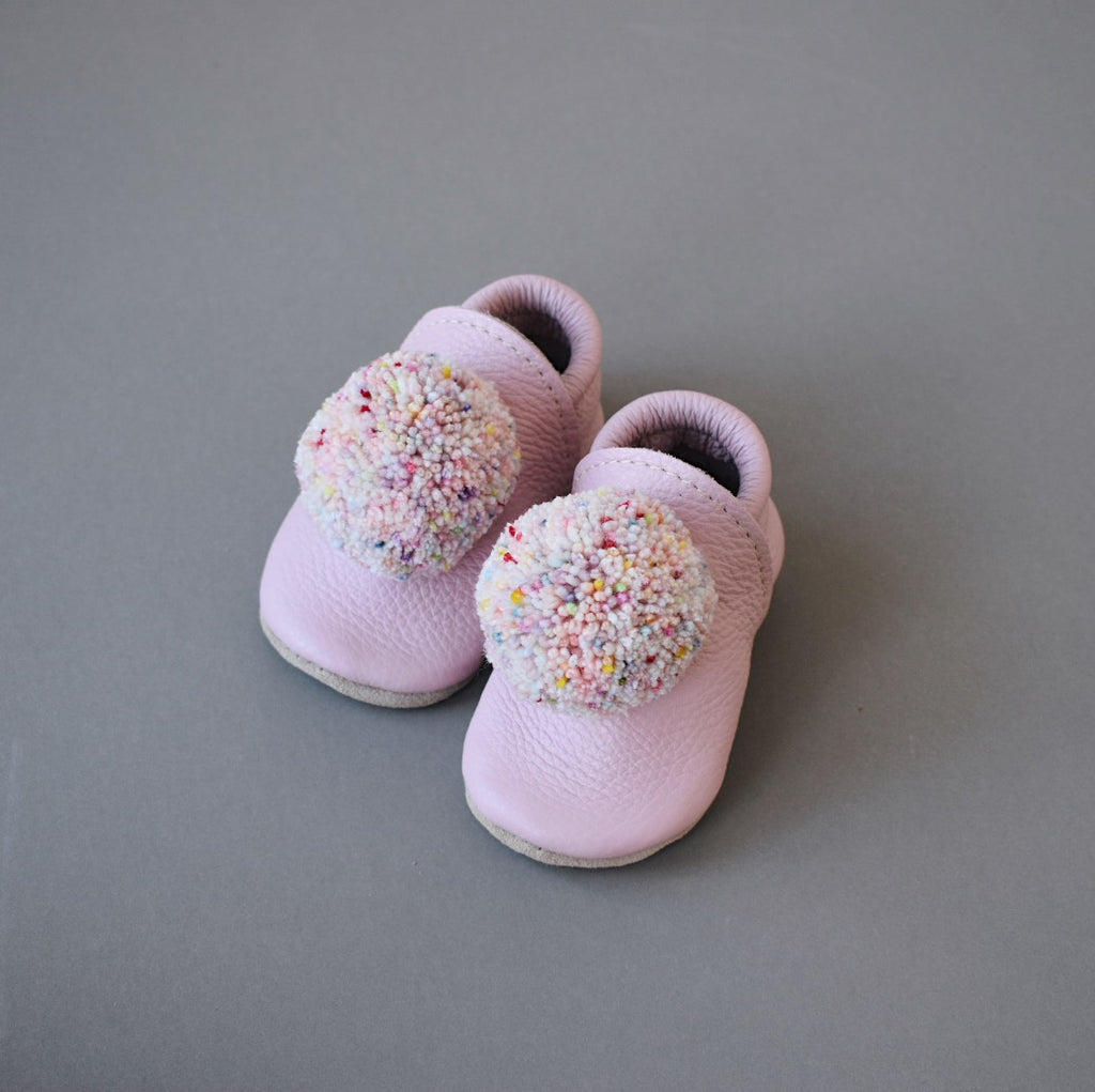 Leather Pompom Shoes - pink