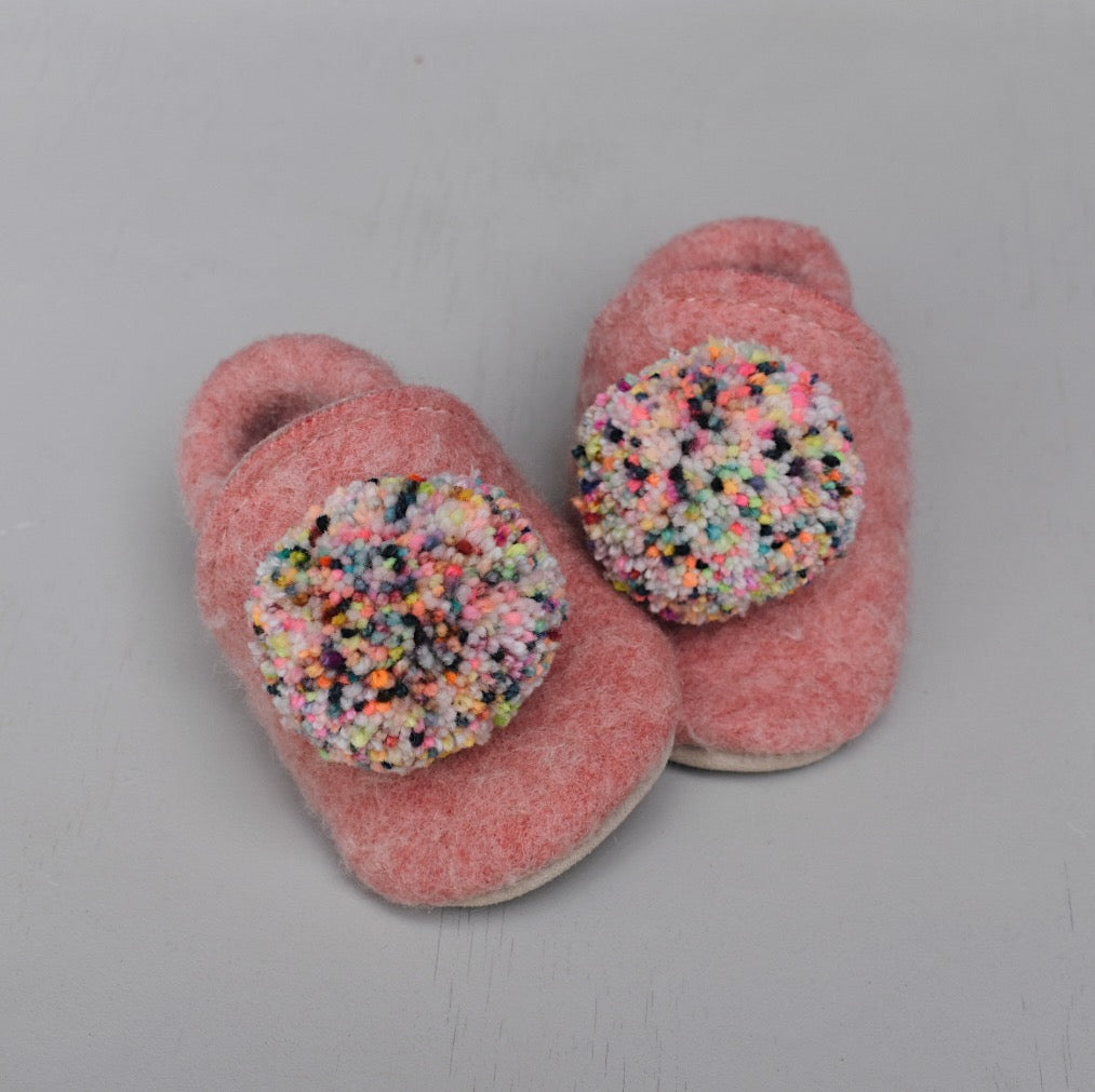 pompom shoes - pink with sprinkle pom