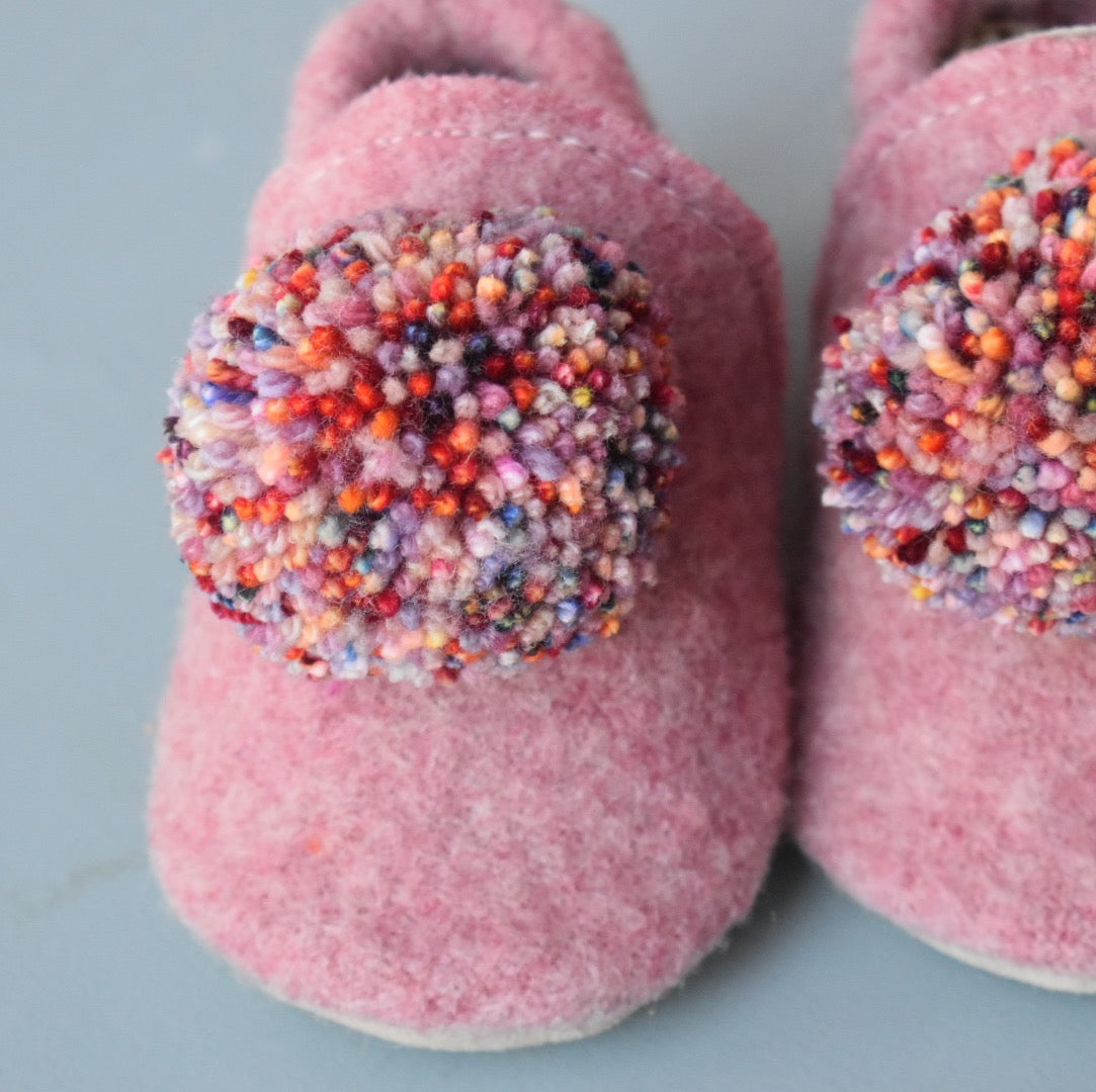 pompom shoes - raspberry pink with sprinkle pompom