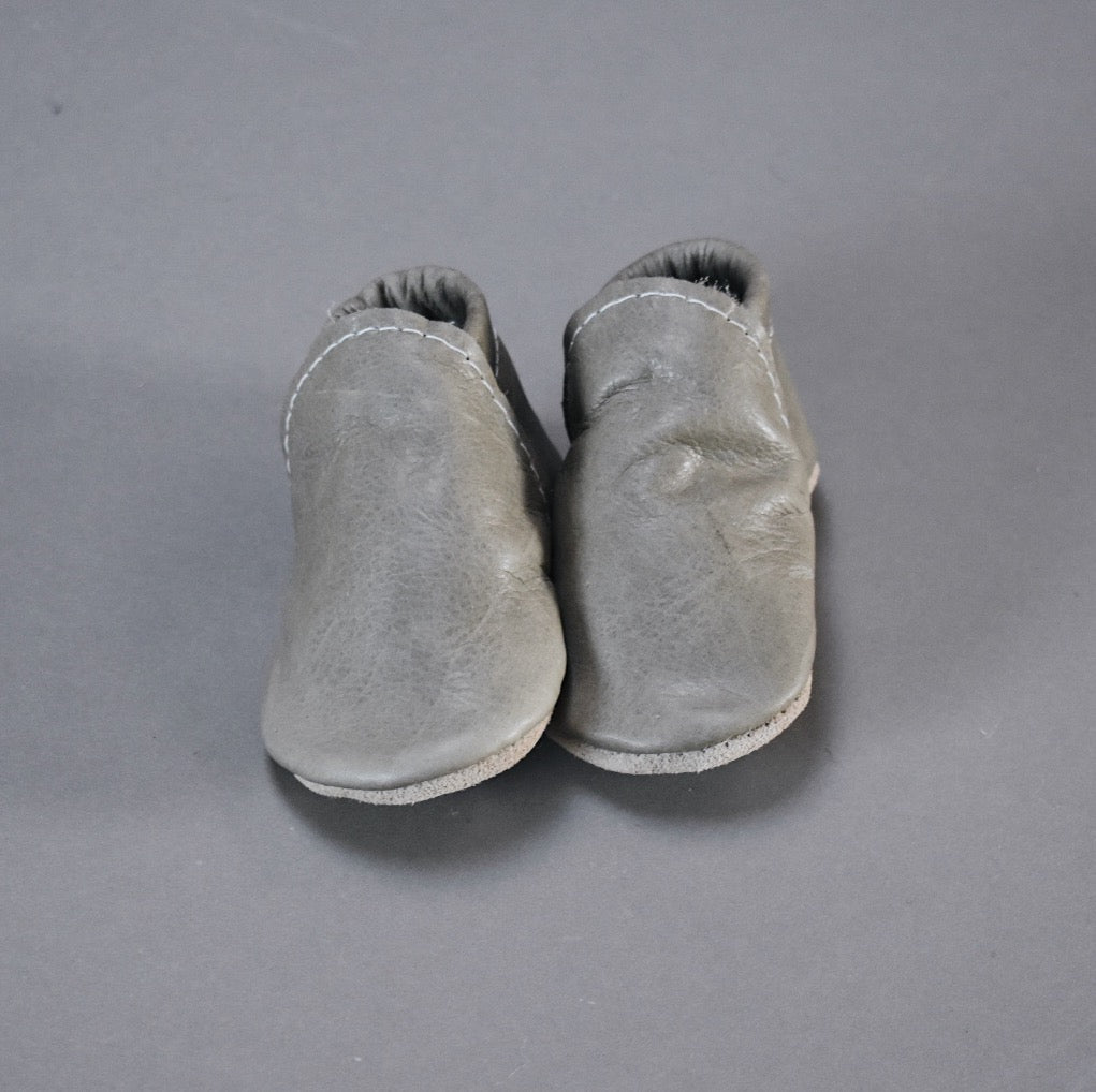 SIZE 2 (4.5") leather loafers - 101