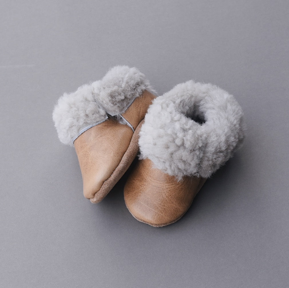 SIZE 3/4 (5") - Shearling Lined Shoes 034