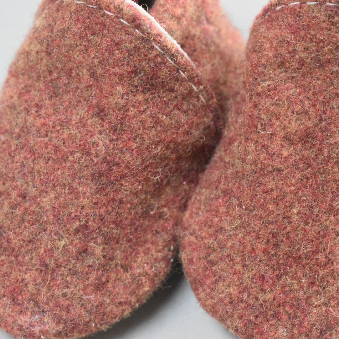 SIZE 2 (4.5")  wool loafers 106