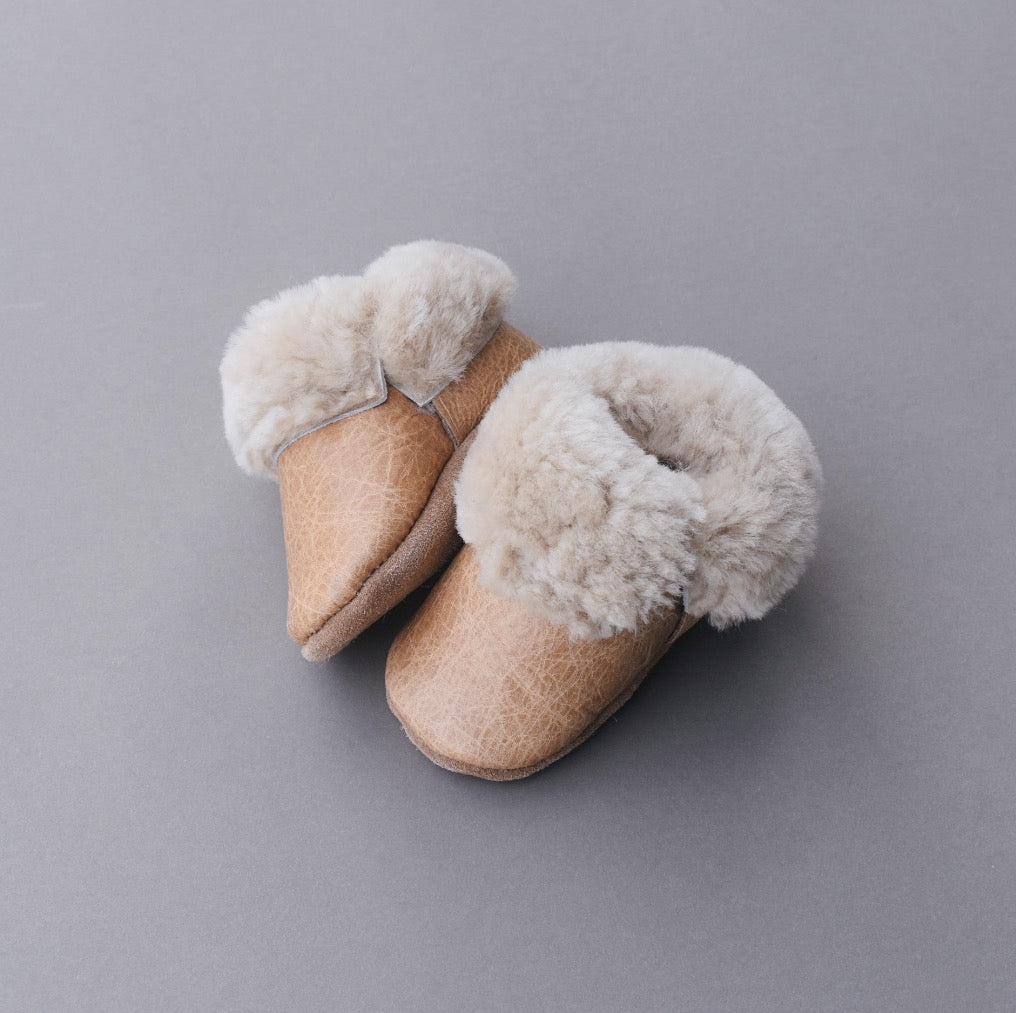 SIZE 3/4 (5") - Shearling Lined Shoes 033