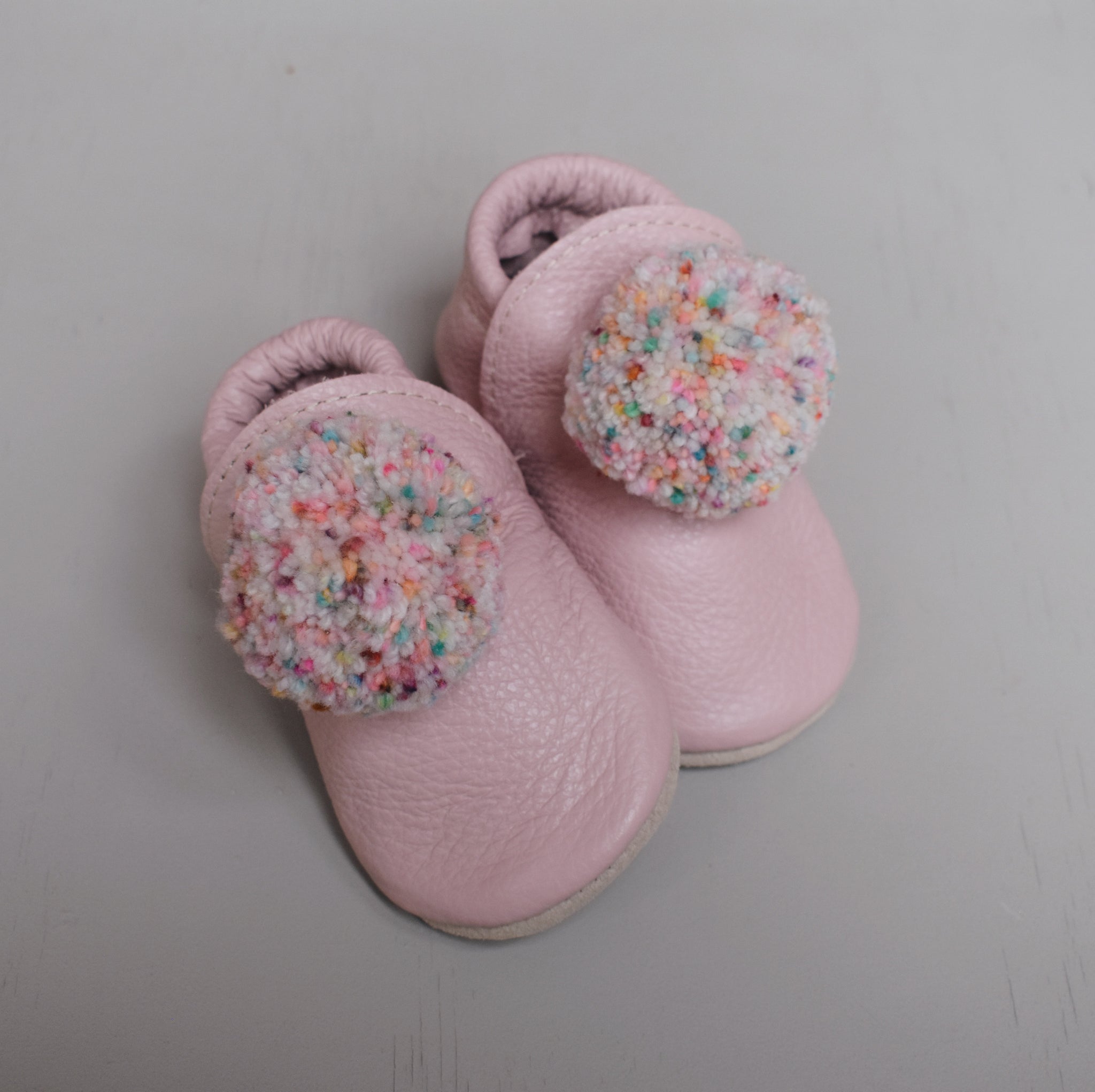 Leather Pompom Shoes - pink no.01