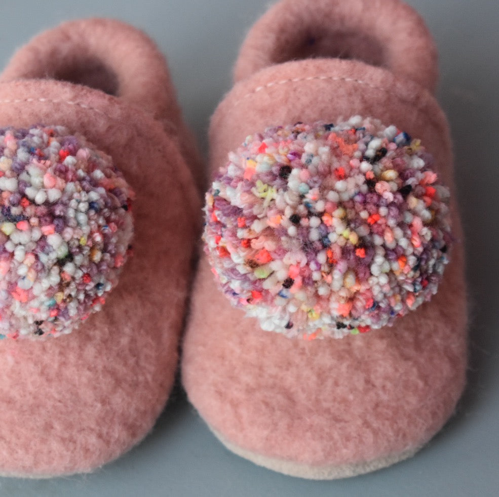 pompom shoes - pink with sprinkle pompom
