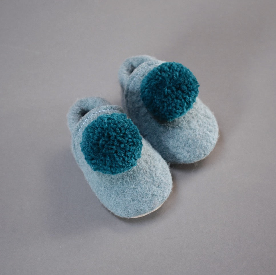 SIZE 2 (4.5") pompom shoes - jade