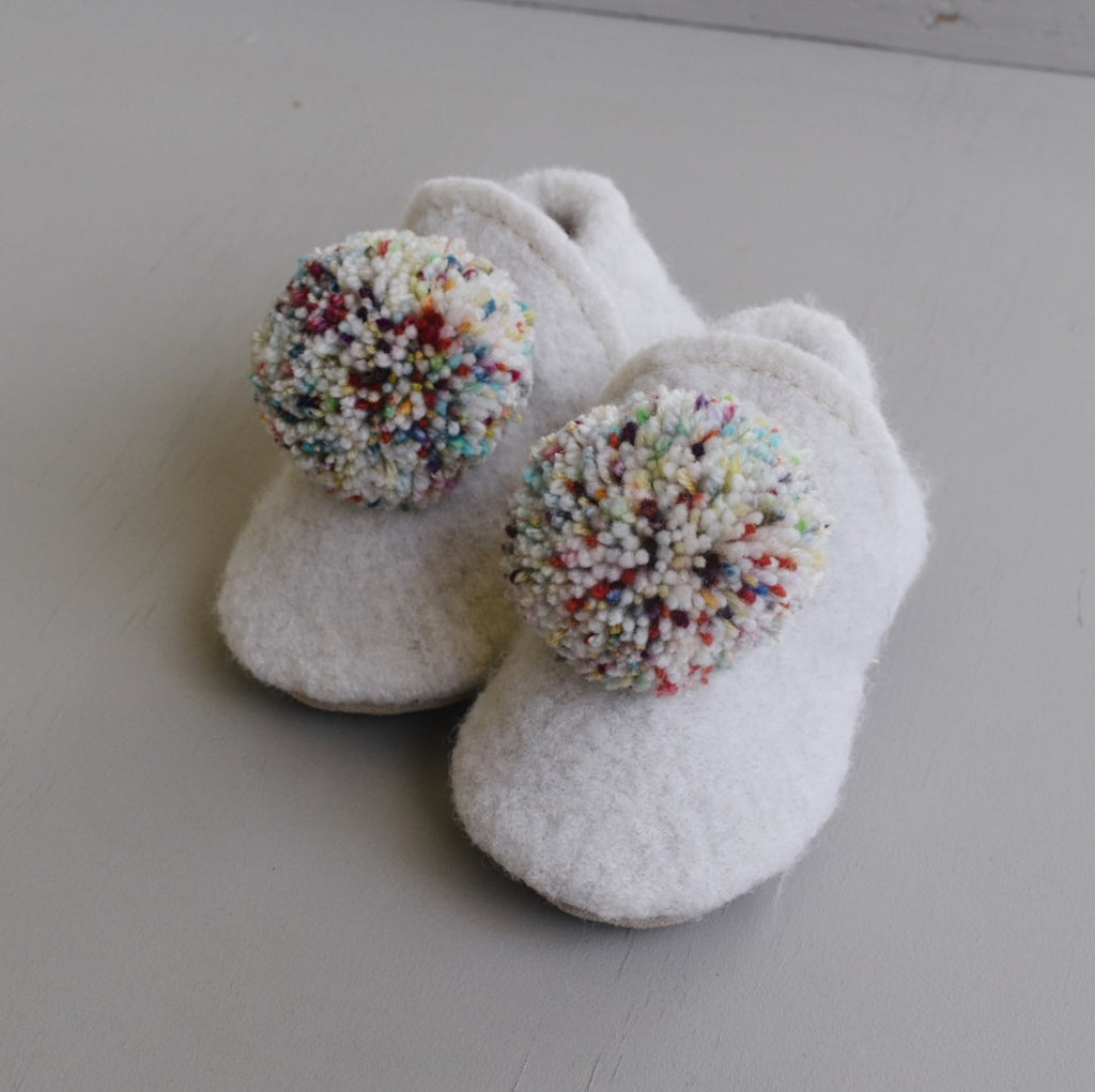 SIZE 3/4 (5") - wool pompom shoes - cream