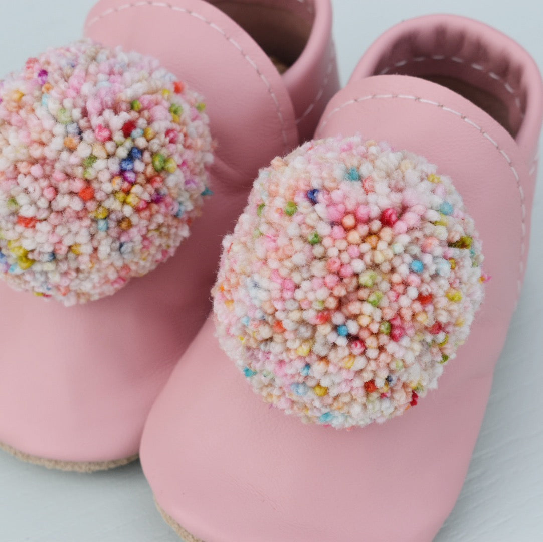 Leather Pompom Shoes - pink